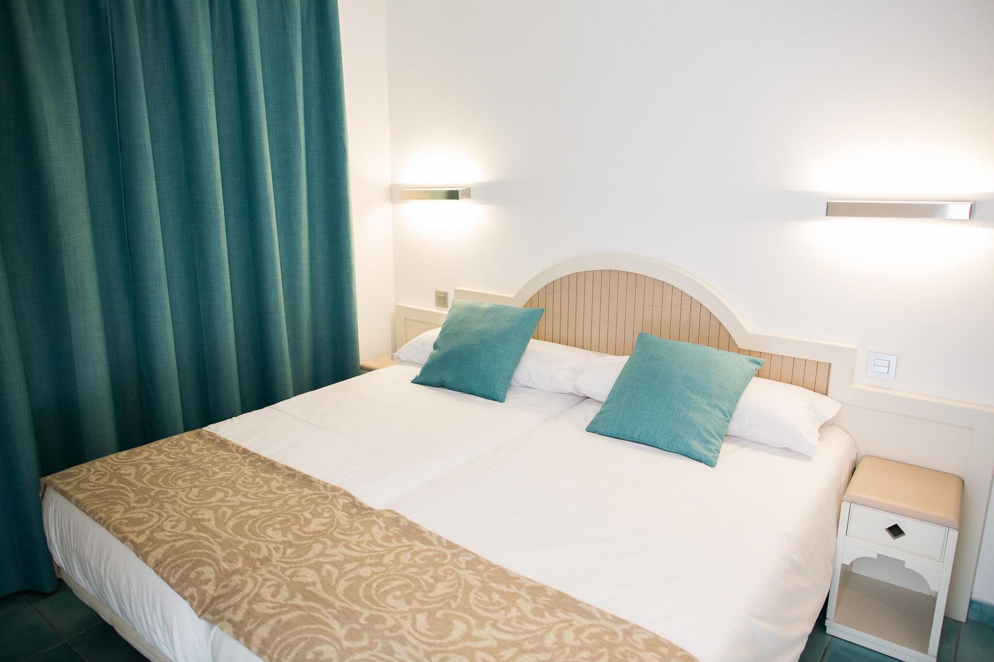 Cala D Or Apartamentos Пуерто Рико Екстериор снимка
